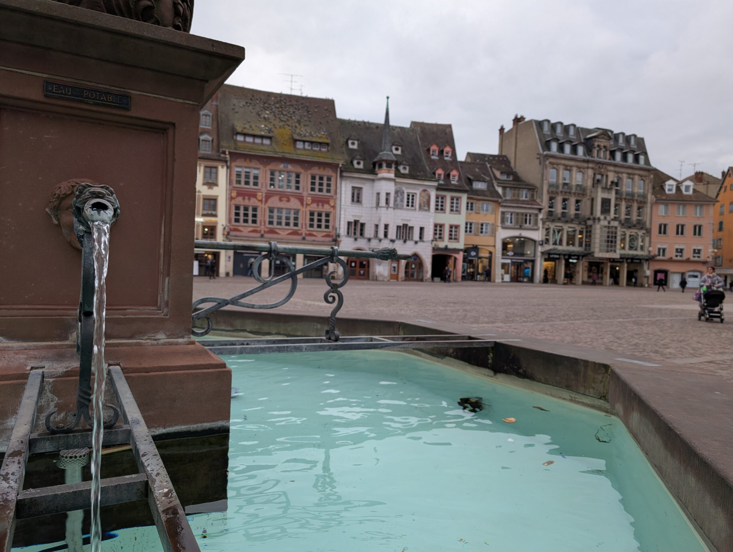 Mulhouse, ville lumière / deux mois au paradis